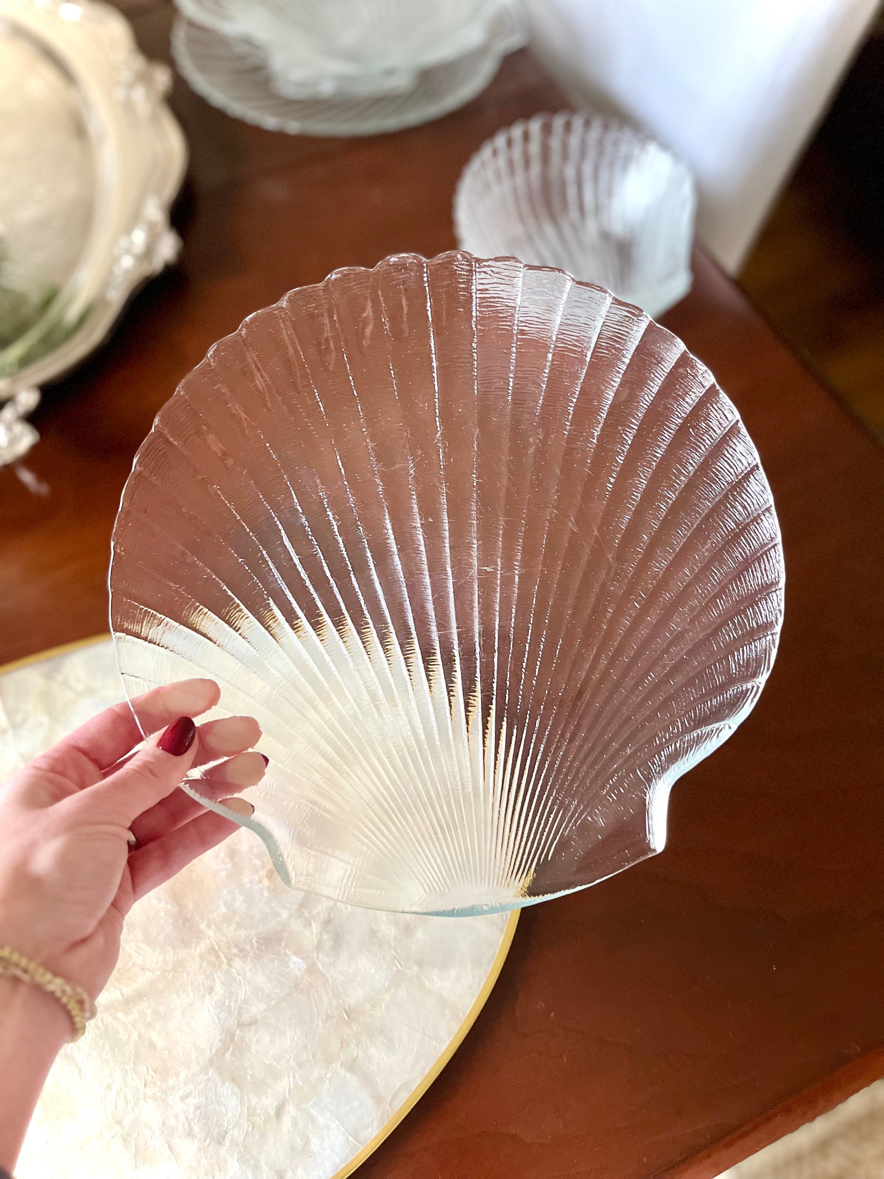Arcoroc 12 piece shell dining set