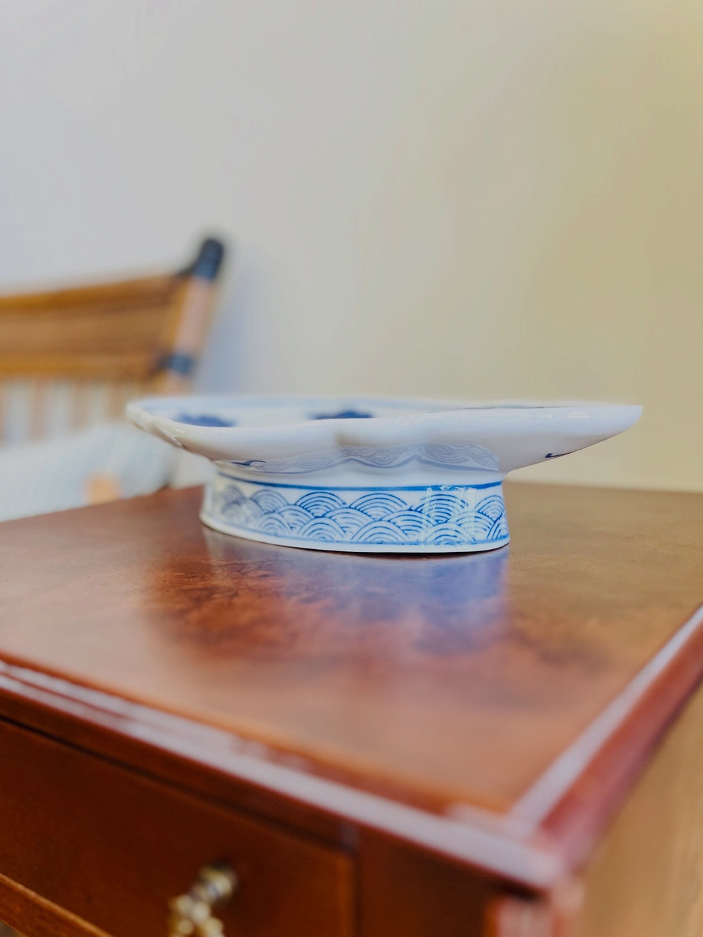 Blue & white chinoiserie dish