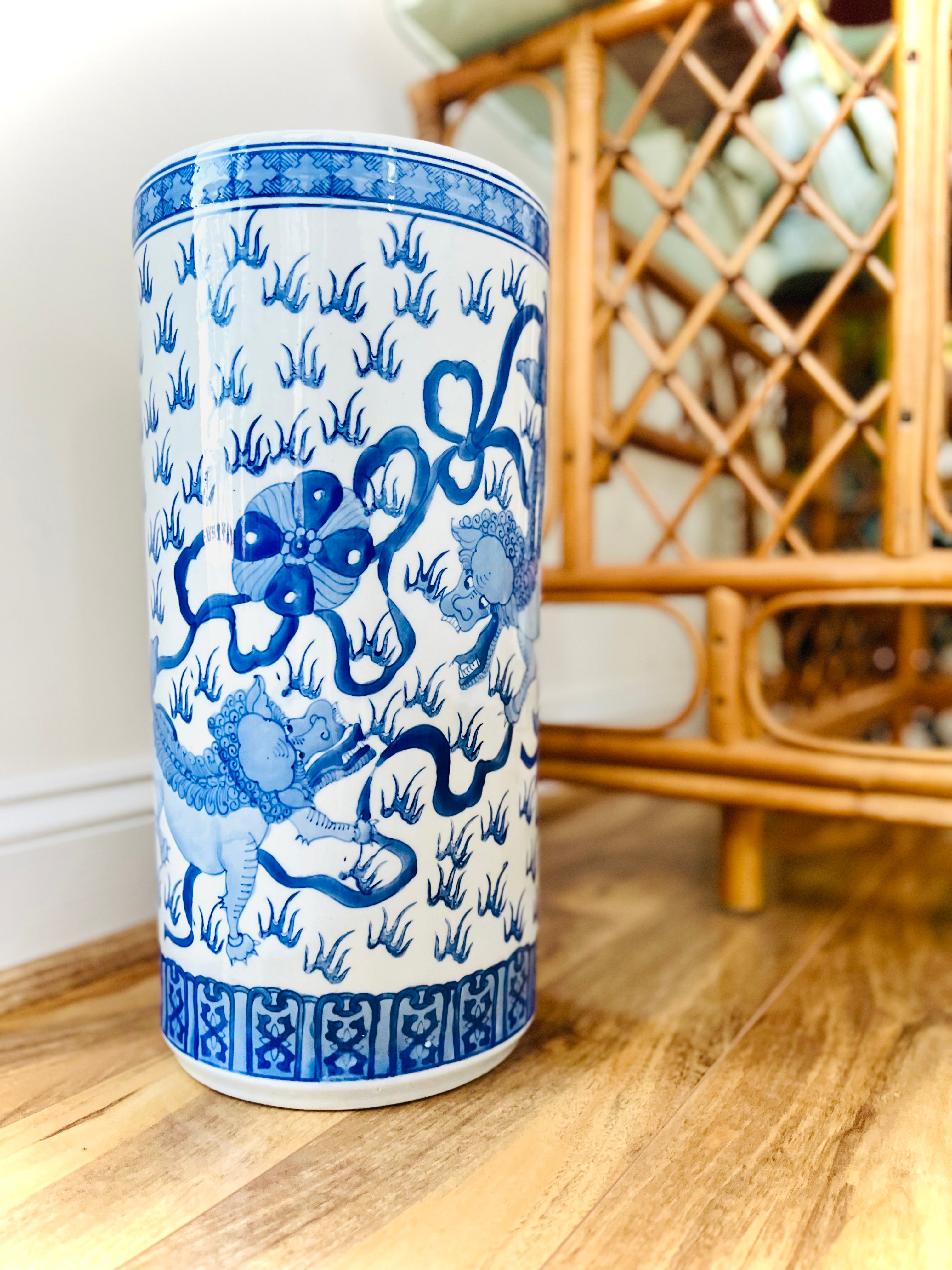 Blue & white chinoiserie umbrella holder