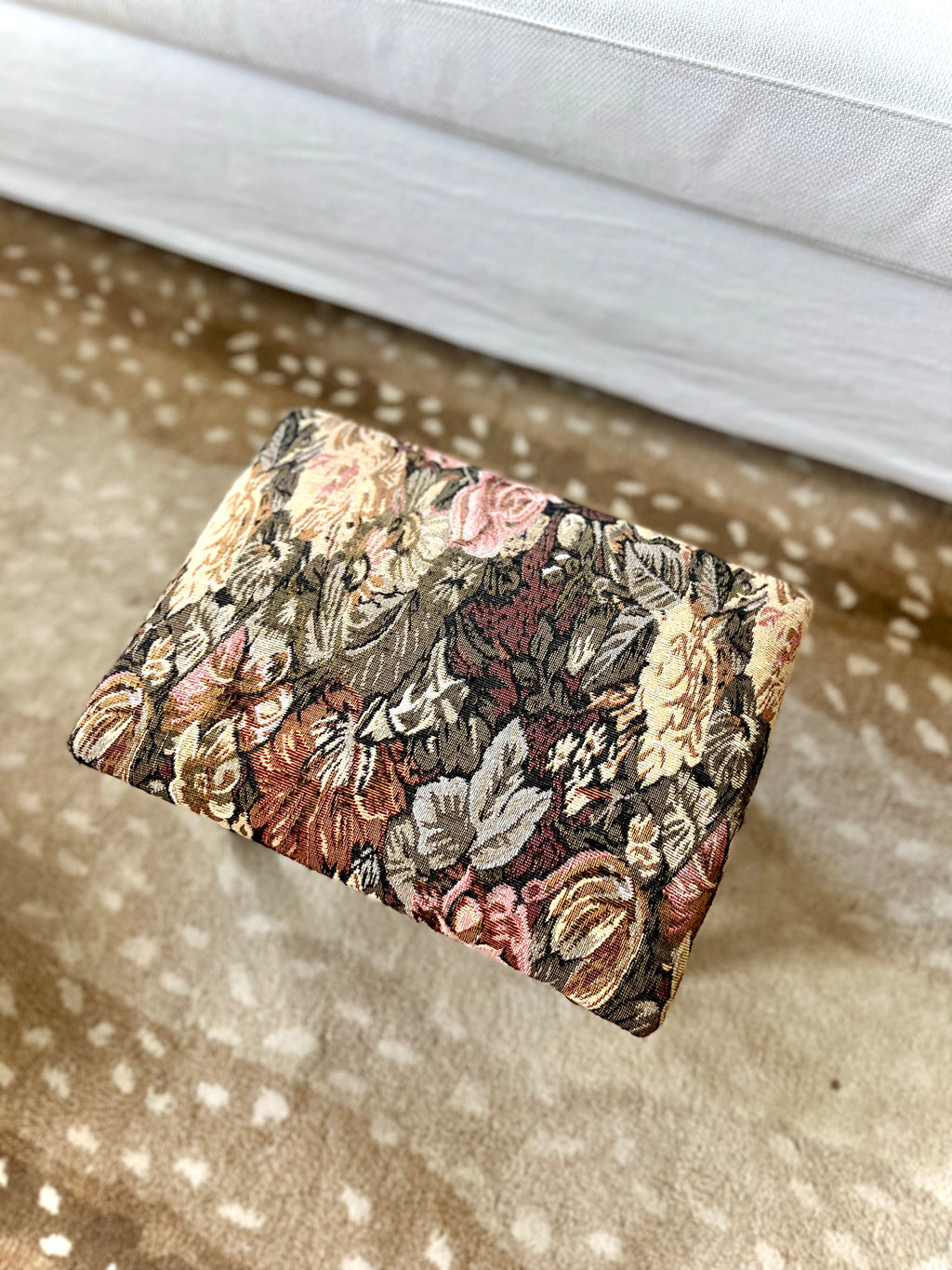 Floral footstool/ottaman