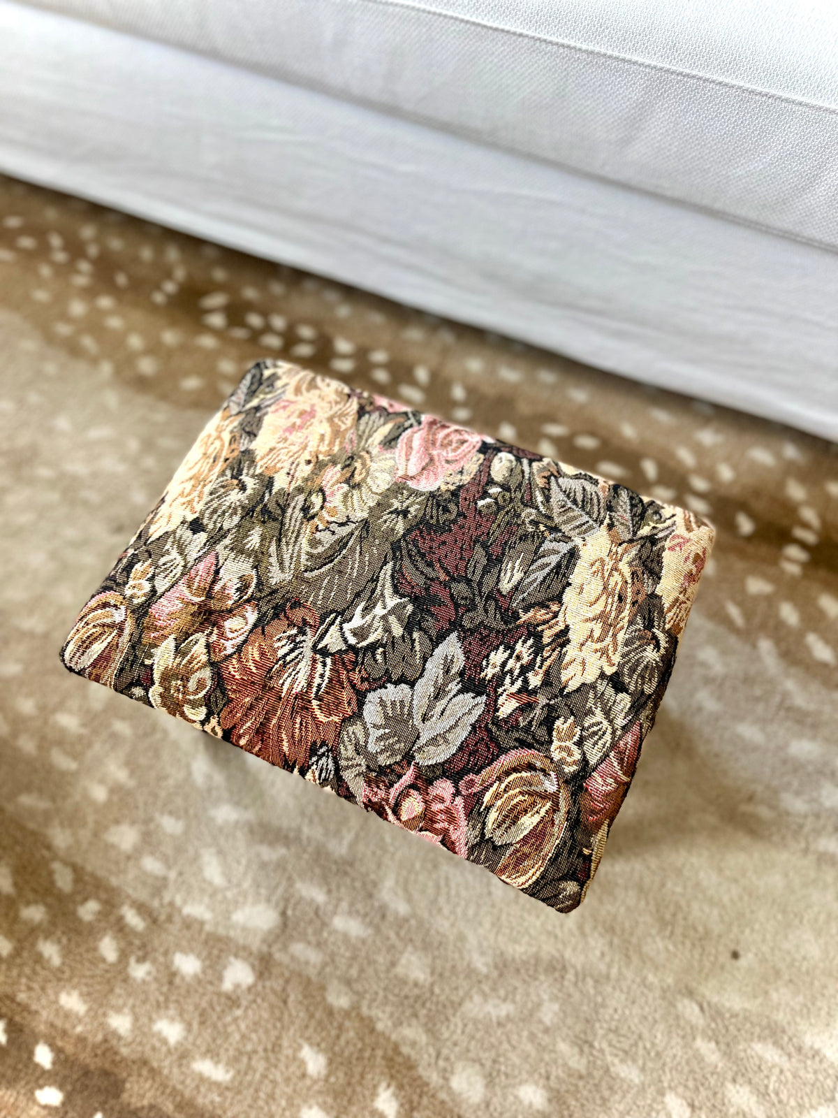 Floral footstool/ottaman