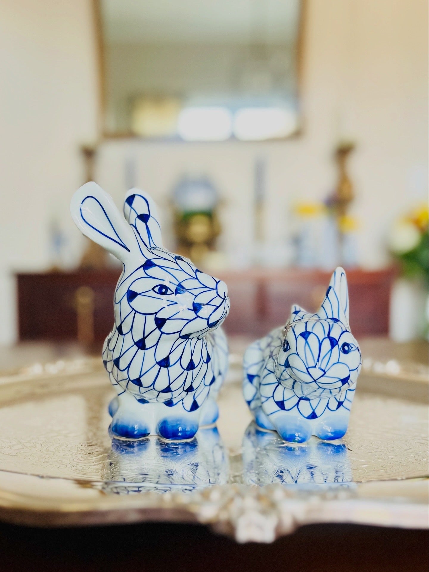 Blue & white porcelain bunny (large)