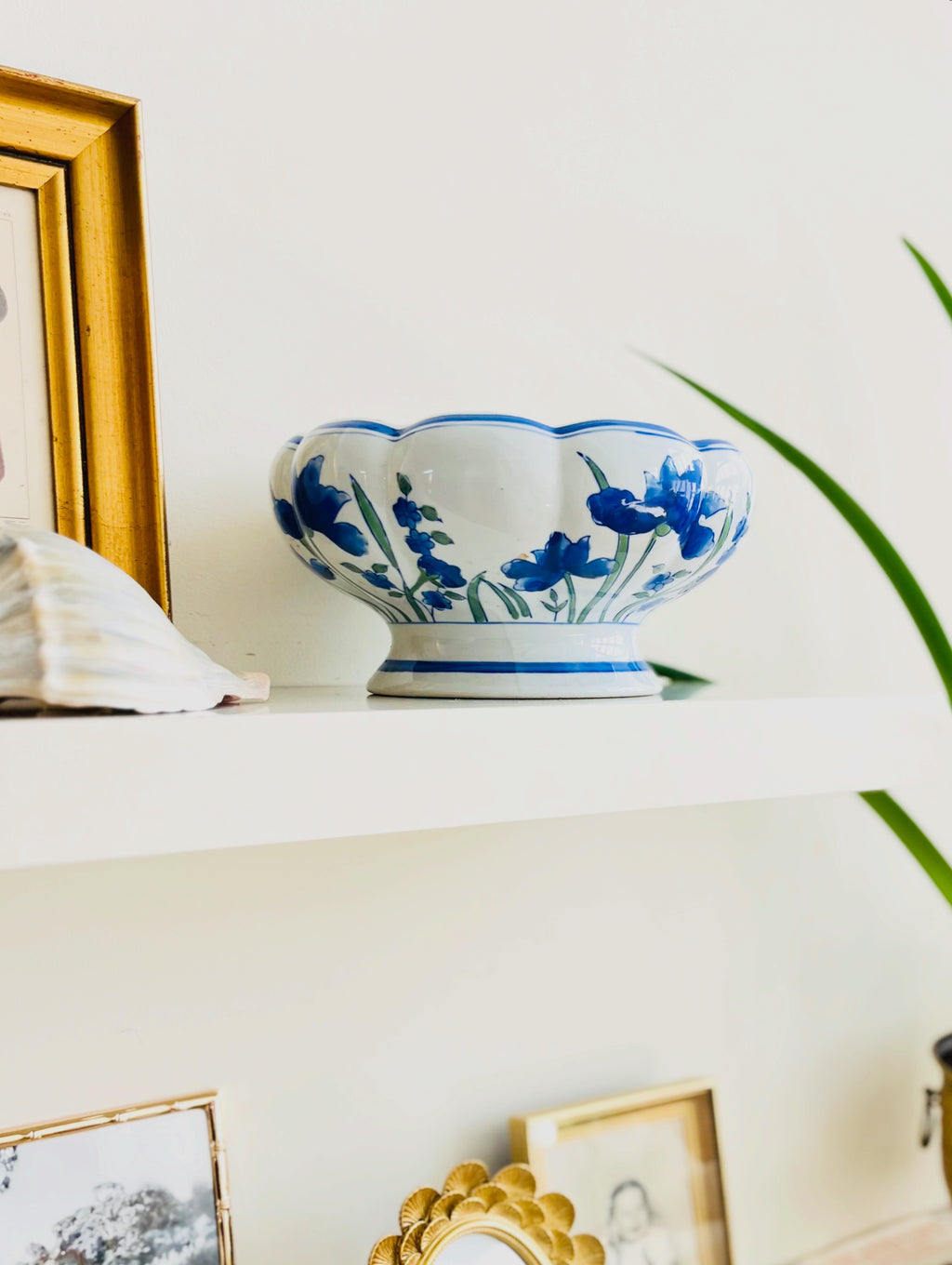 Floral chinoiserie pedestal planter