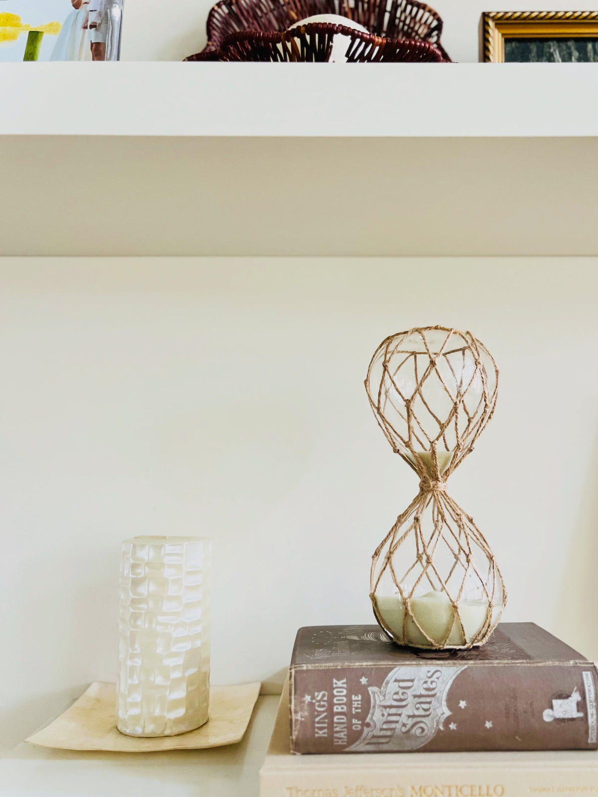 Natural sand & jute hourglass