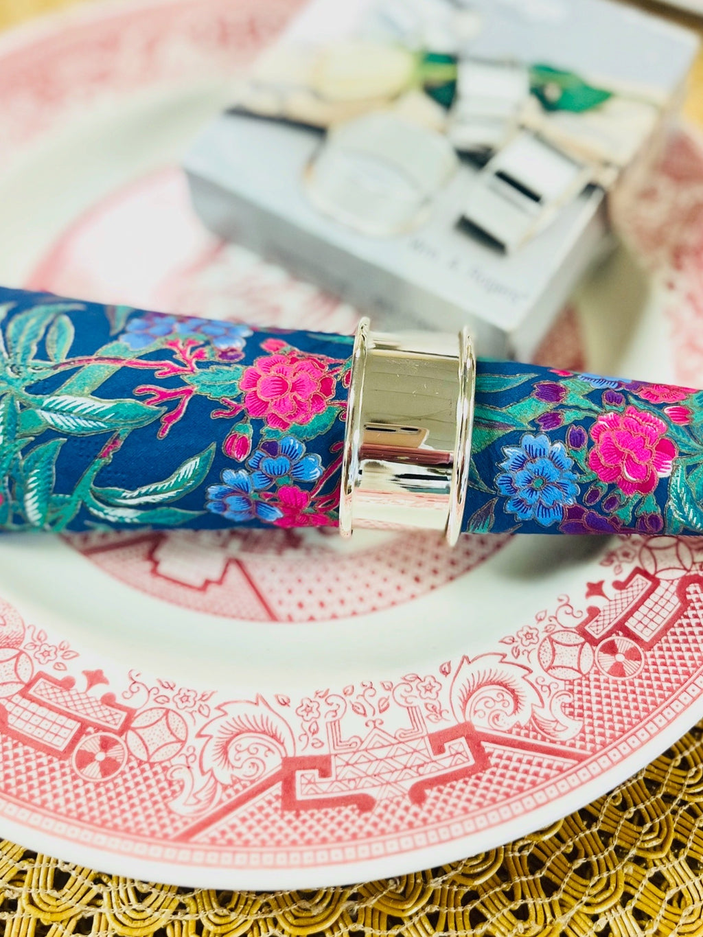 Silverplate napkins rings (set of 4)