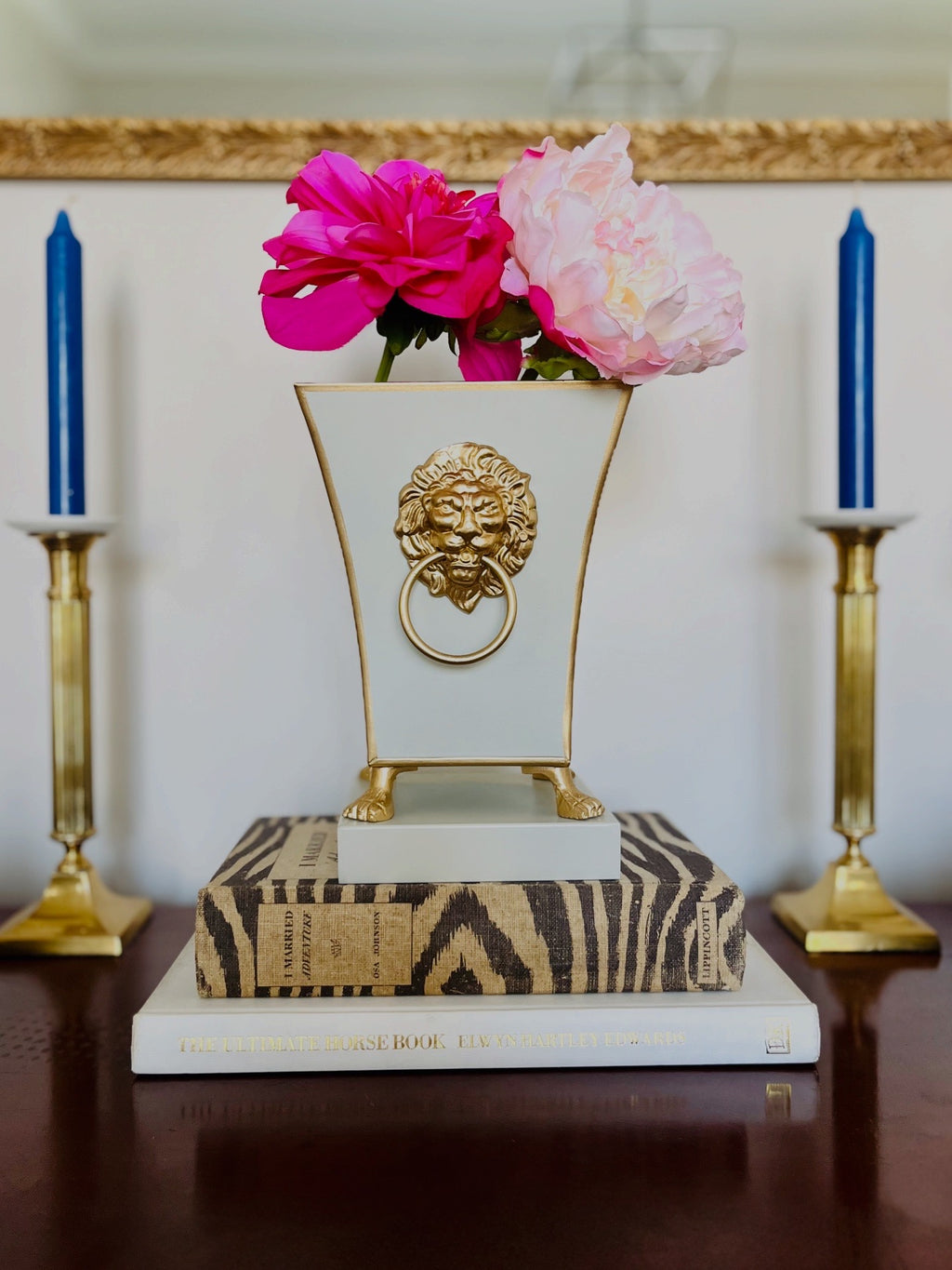Lion-head catchpot planters