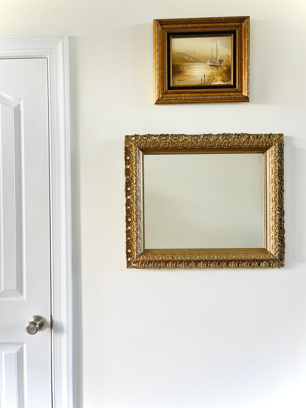 Gilded wooden wall mirror