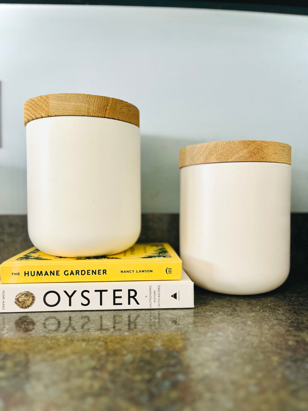 Vincent van Duysen pottery jars (2)