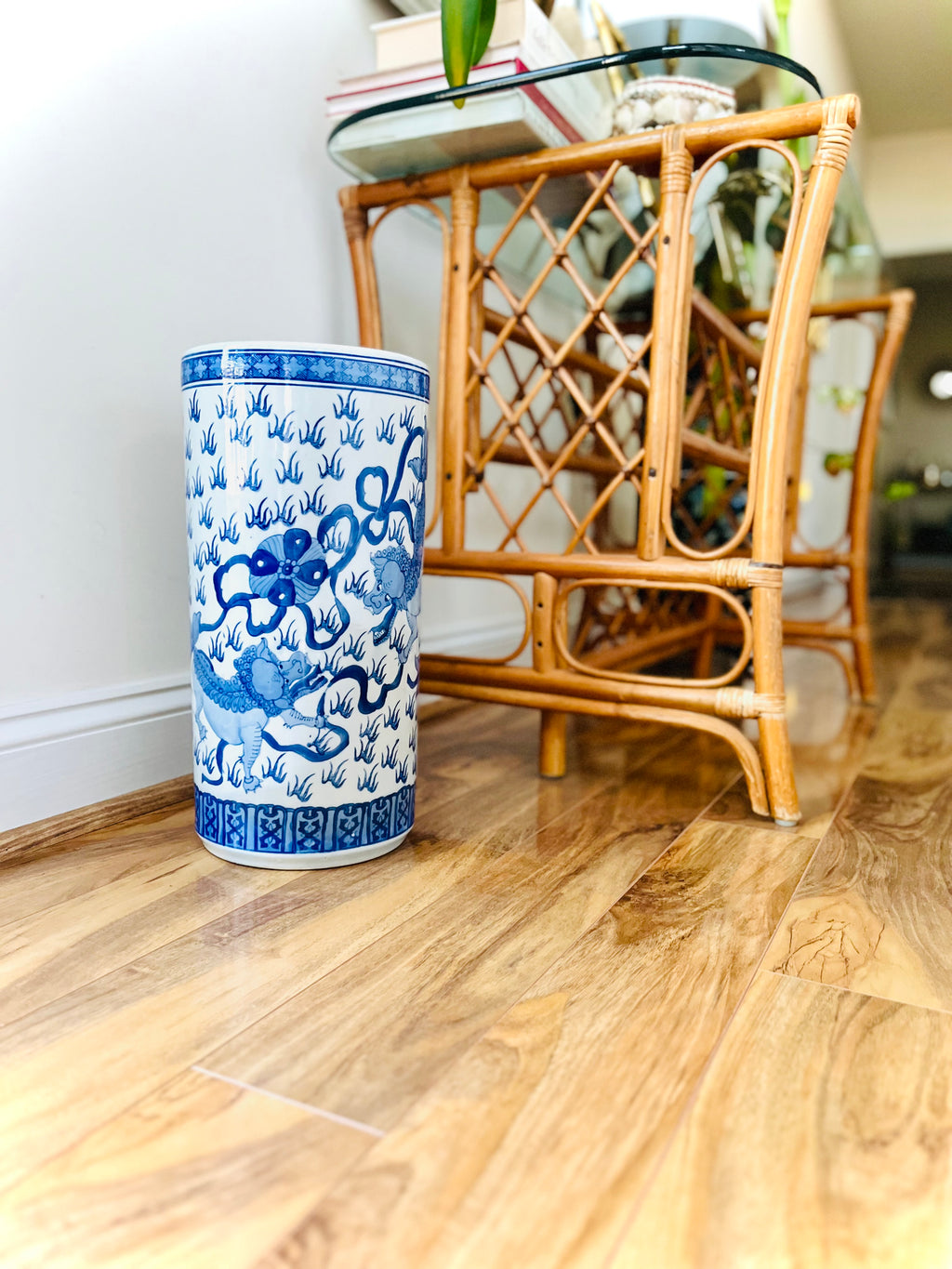 Blue & white chinoiserie umbrella holder