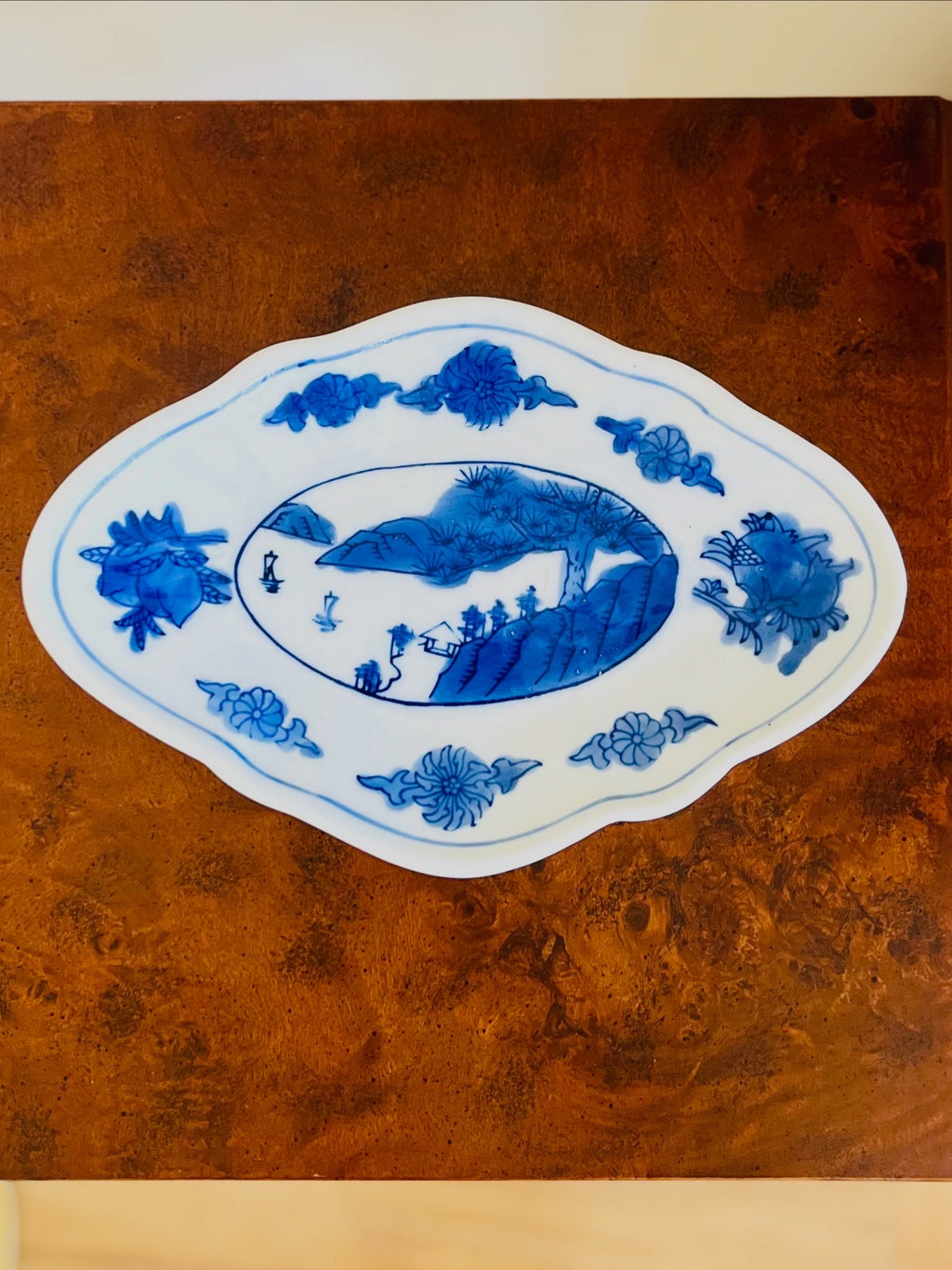 Blue & white chinoiserie dish