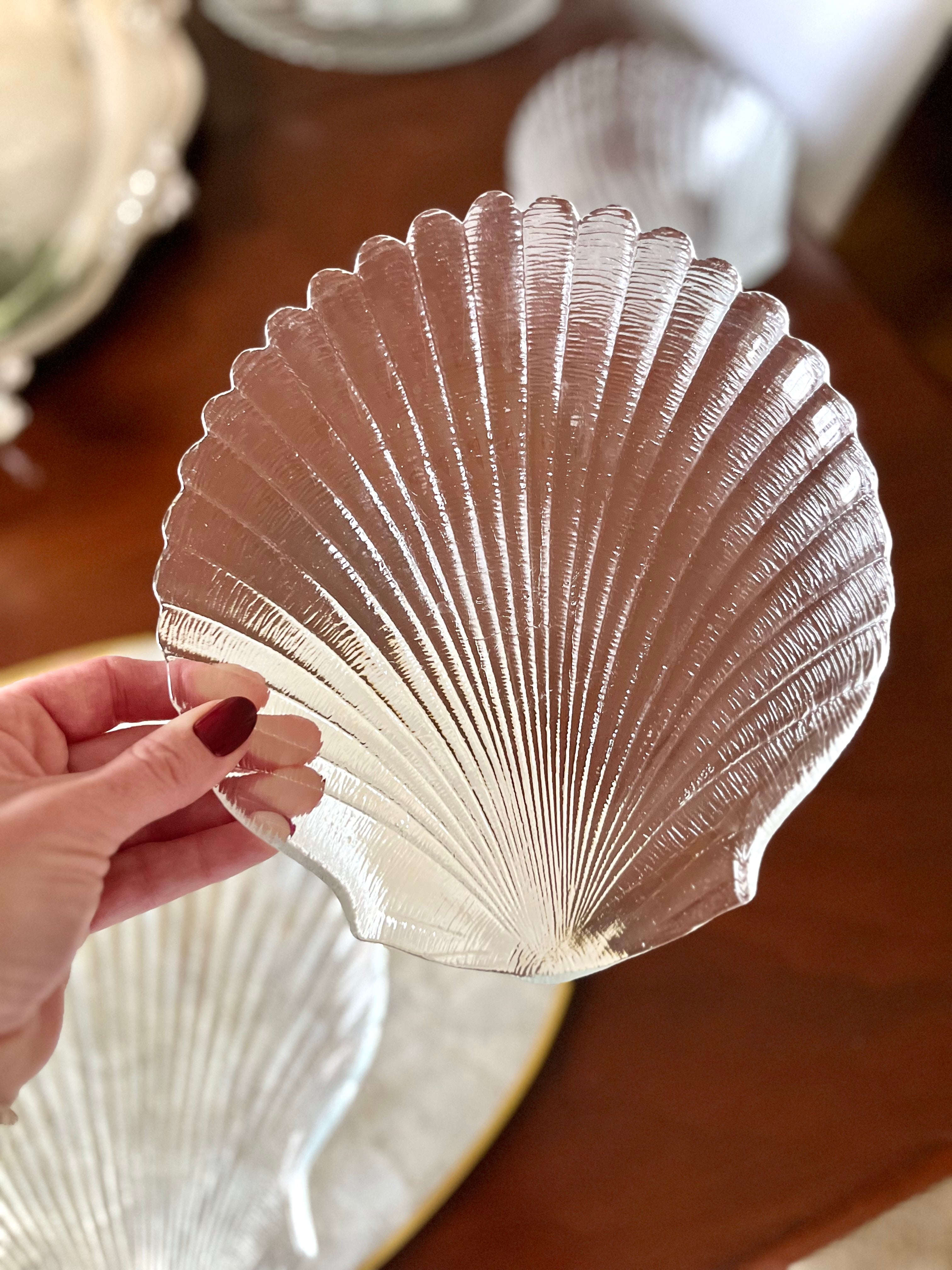 Arcoroc 12 piece shell dining set