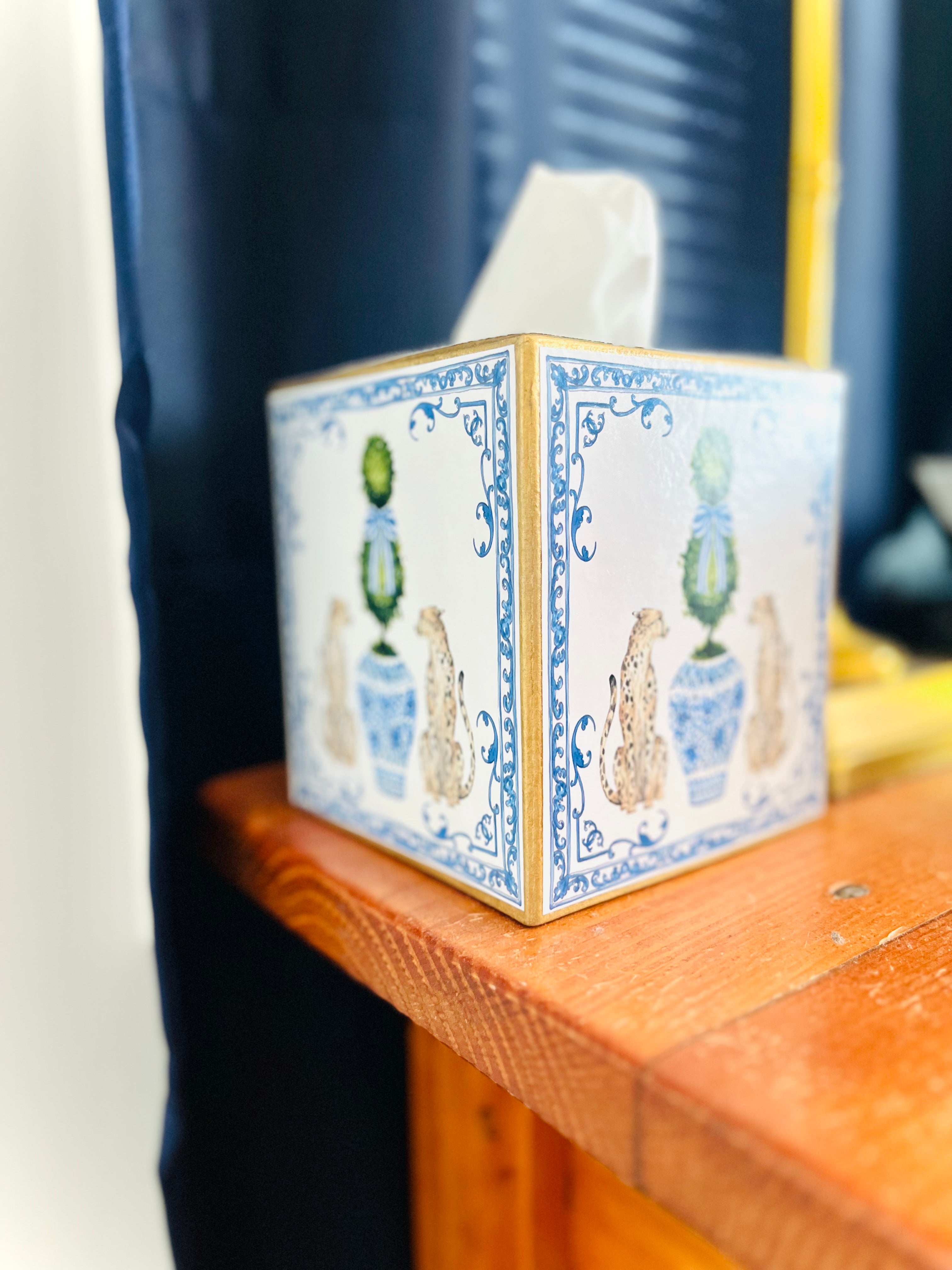 Tissue box cover (blue/white leopards)
