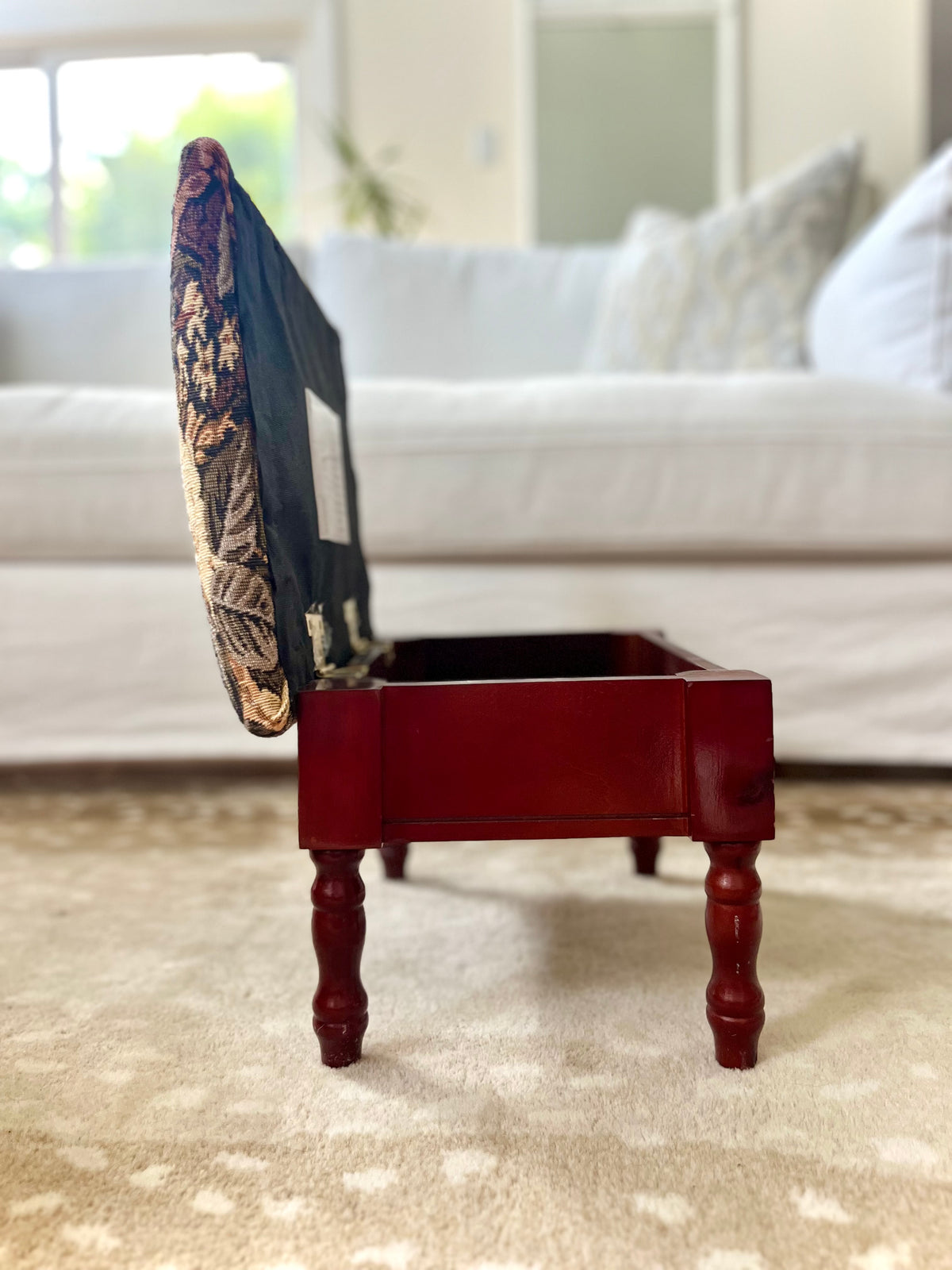 Floral footstool/ottaman