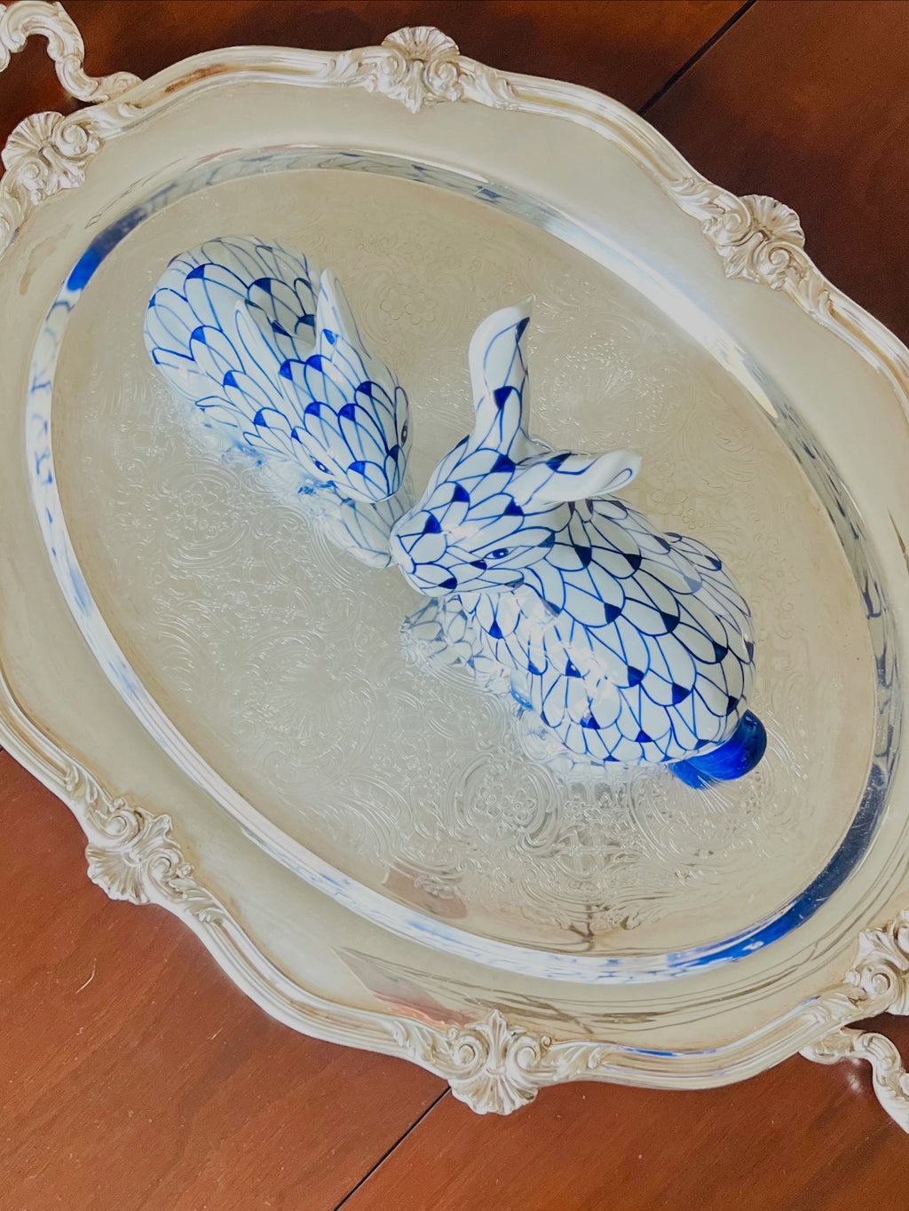 Blue & white porcelain bunny (large)