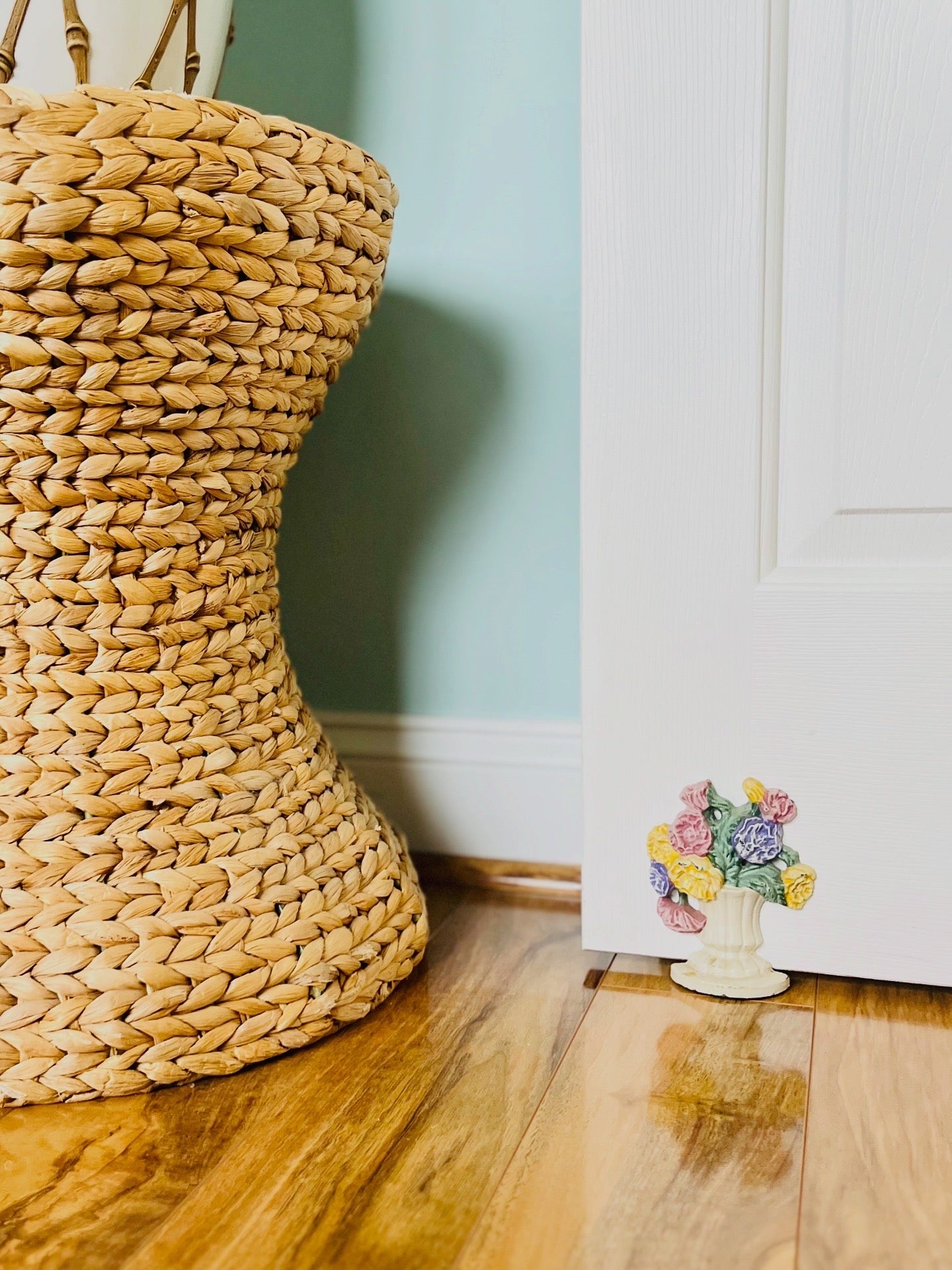 Cast iron flower urn doorstop